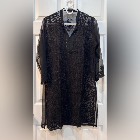 Source Unknown Tops - Black Embroidered Organza Cover Up Women Sz 42 US 12 Feminine Sexy Sheer Sequin